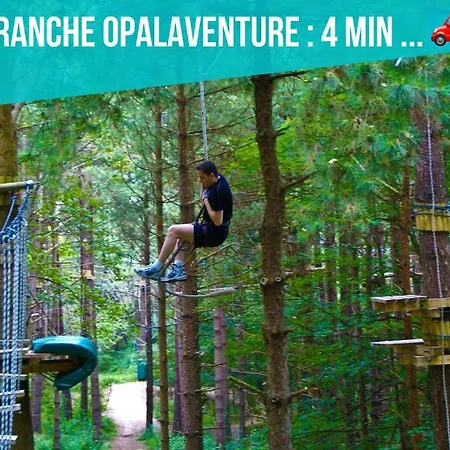 Les Penates De * קאמייר